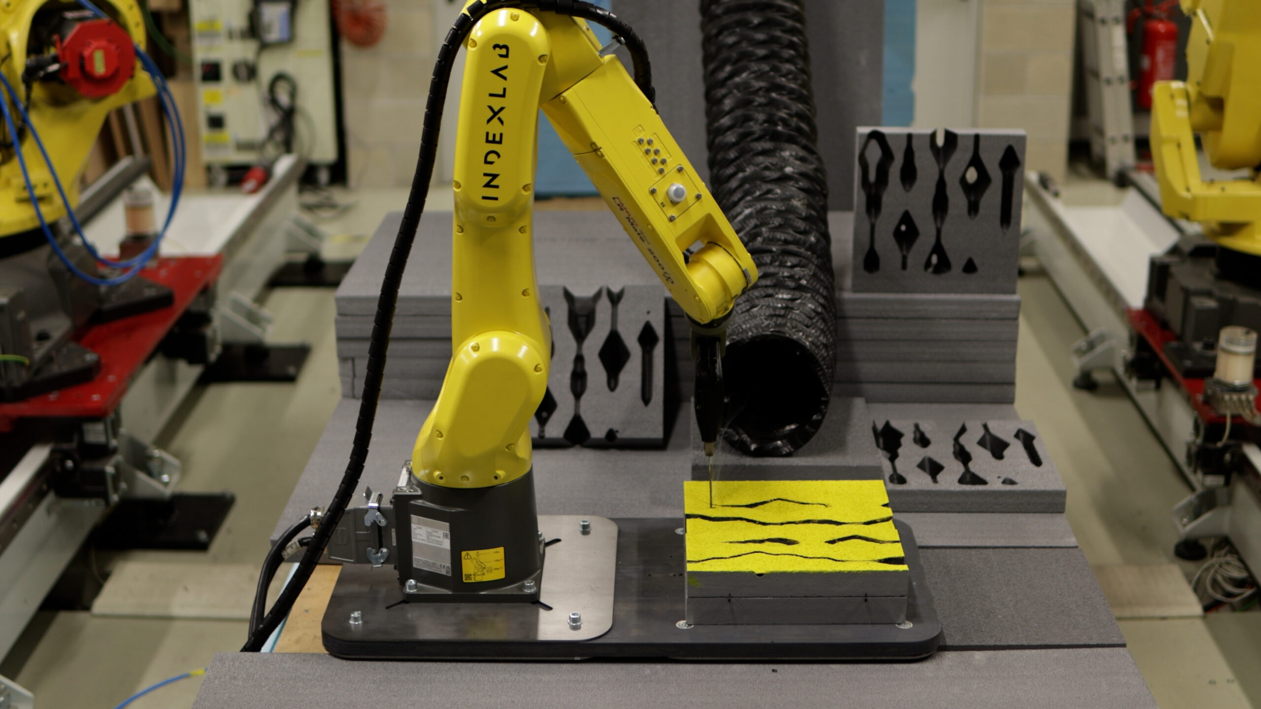 INDEXLAB_PROMPTED-CONSTRUCTION_02