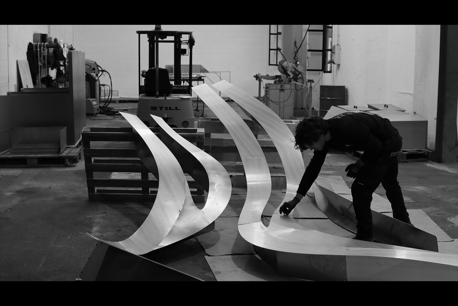 7-web-B&W